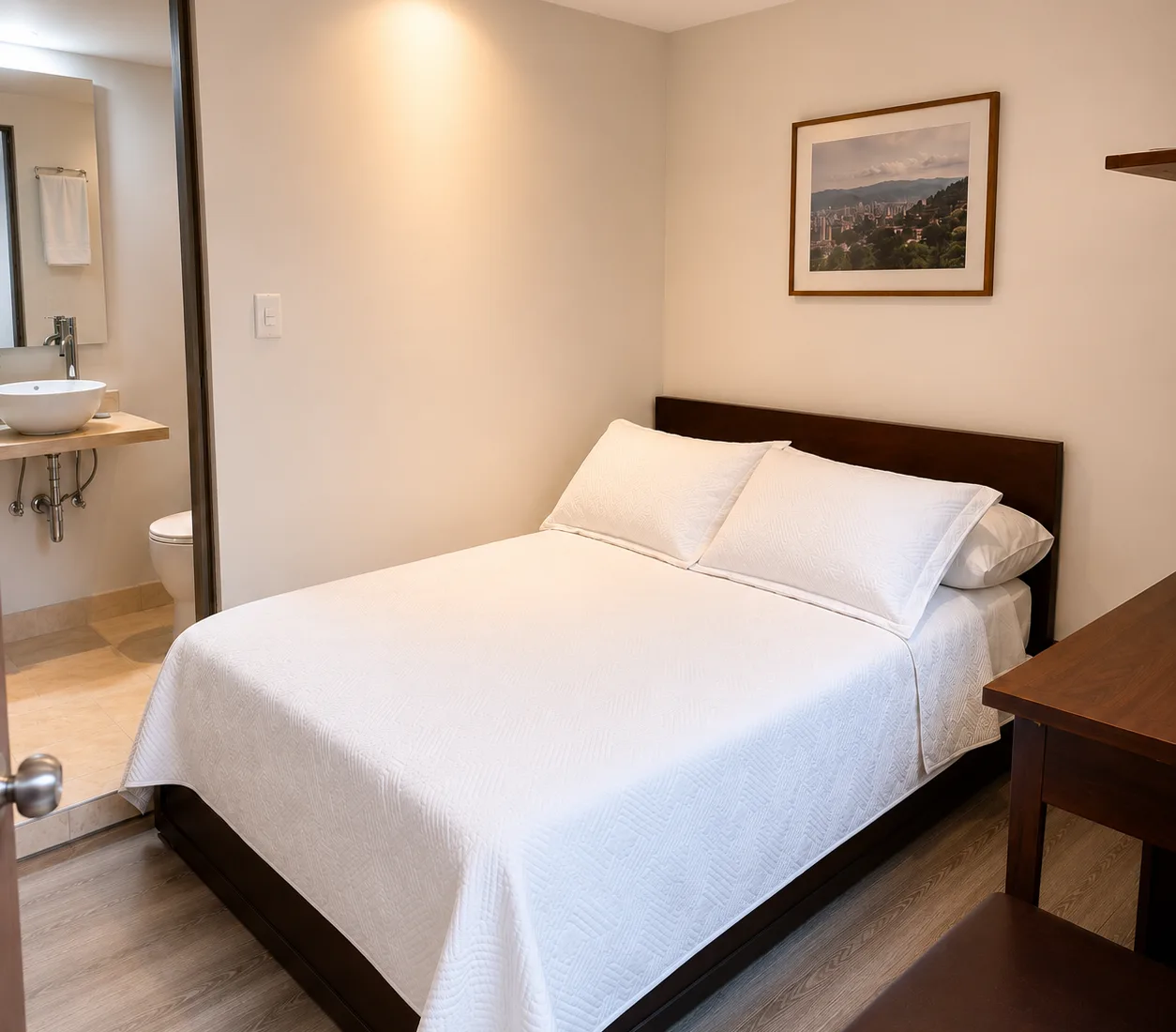 HABITACION CON BAÑO PRIBADO PERCALES APARTAHOTEL