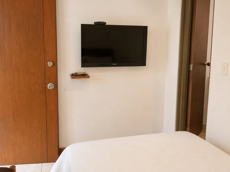 HABITACION CON TV PERCALES APARTAHOTEL