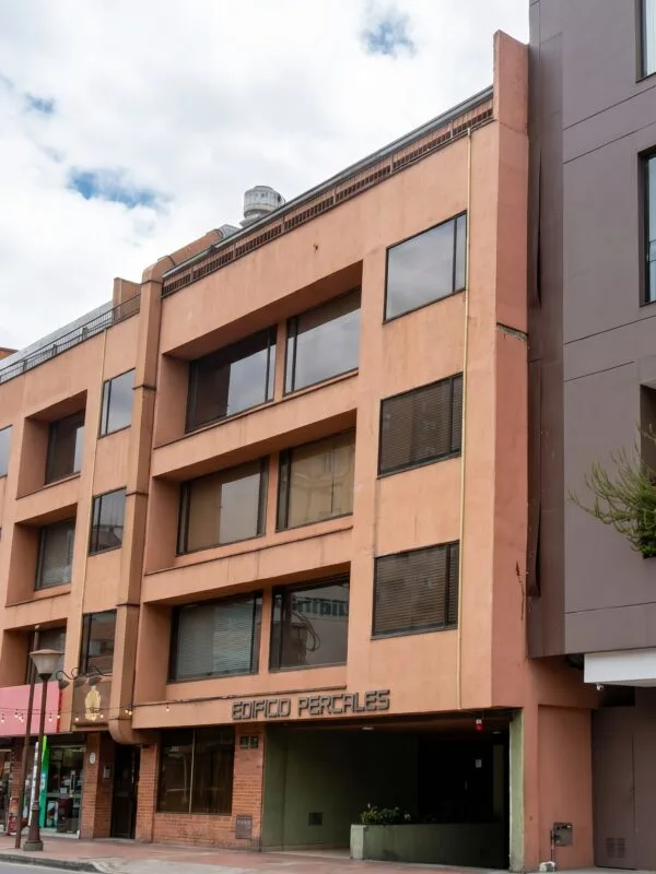 PERCALES APARTAHOTEL  NOSOTROS