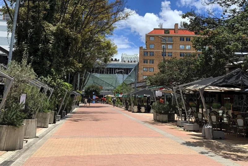 ZONA T PERCALES APARTAHOTEL BOGOTA
